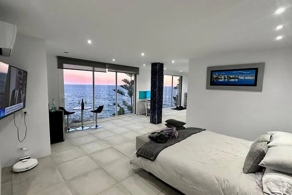Villa En El Acantilado Lloret de Mar