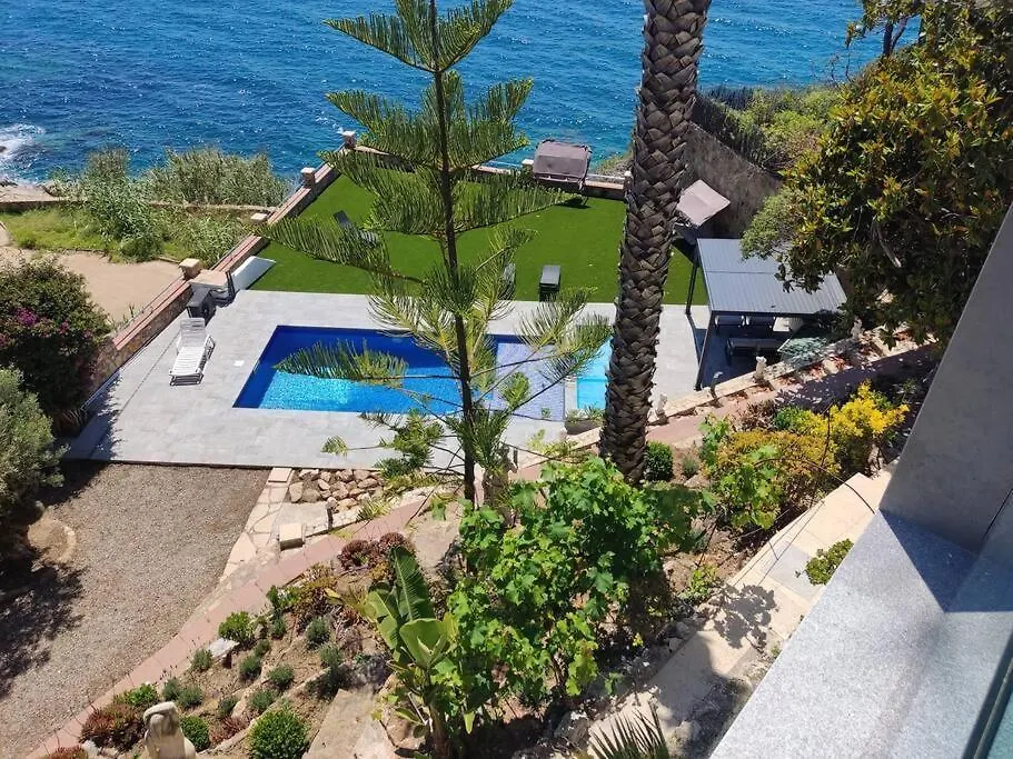Villa En El Acantilado Lloret de Mar